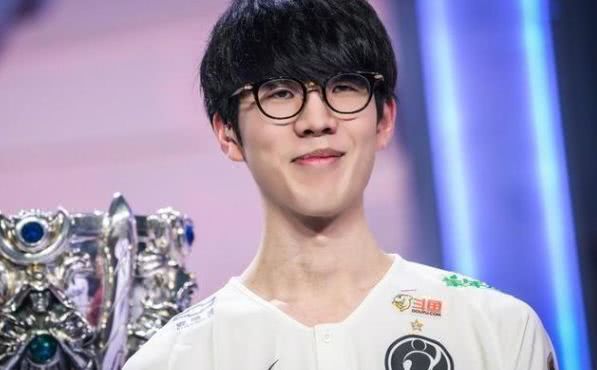 职决定都饱 职决定都饱