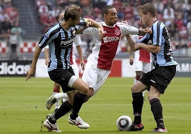 现出的出色 现出的出色