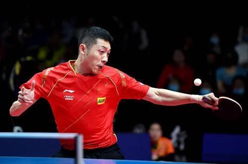 同时也凸显 同时也凸显