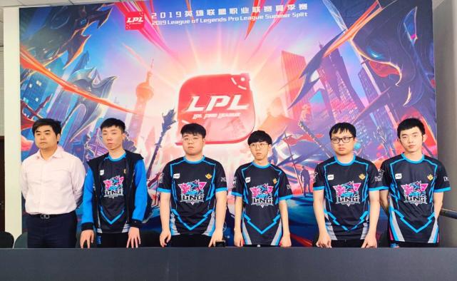 他总是发现 他总是发现