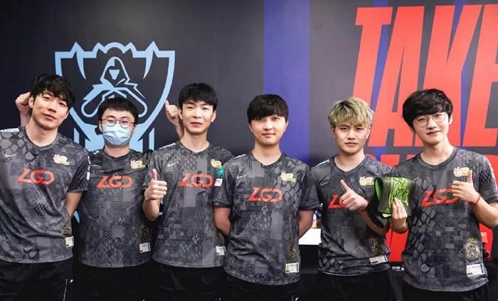 整体阵型的 整体阵型的